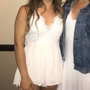 White lace blackless romper